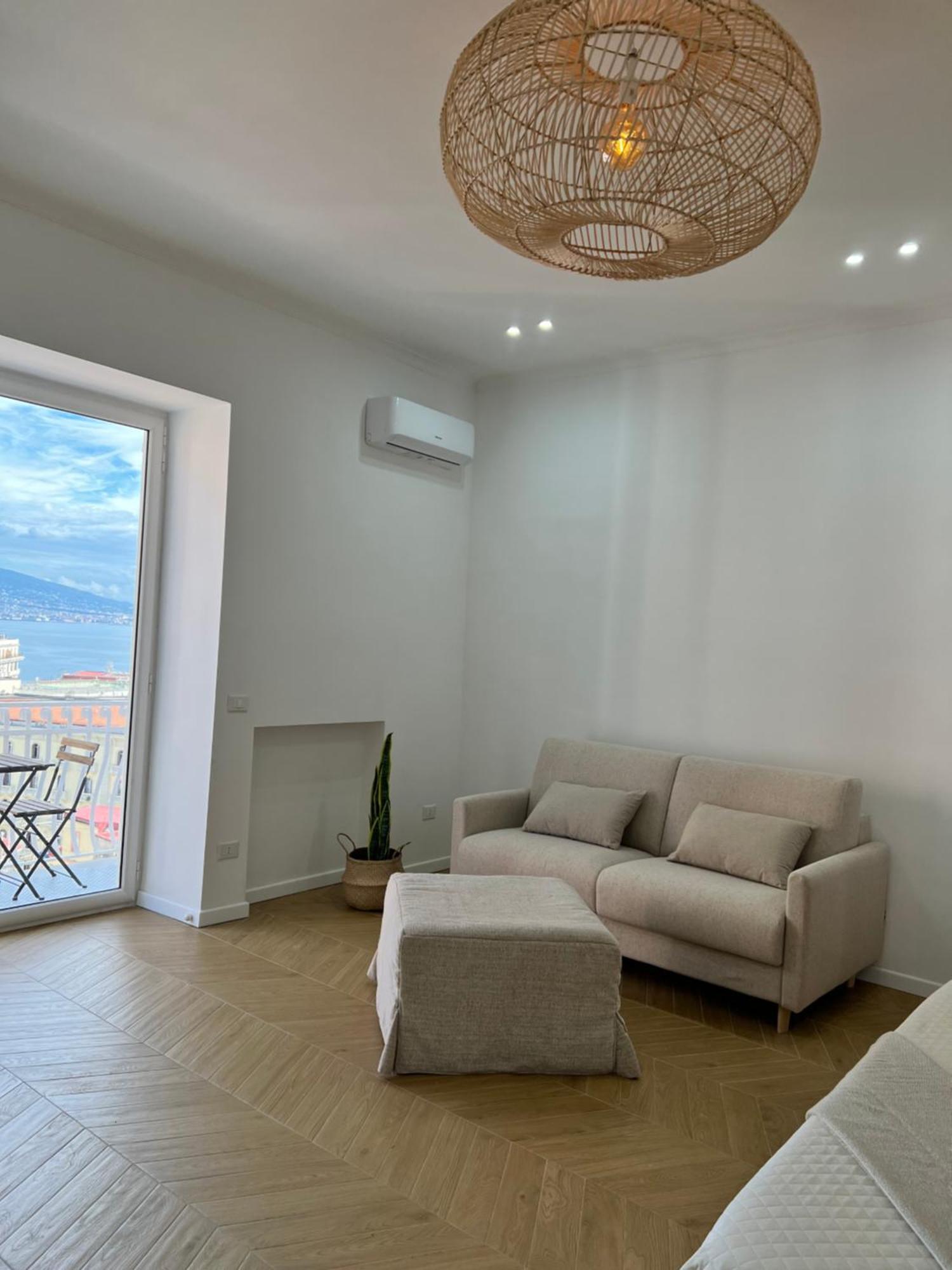 Gennarino Apartments - Panorama Suite With Balcony And Urban Loft Νάπολη Εξωτερικό φωτογραφία