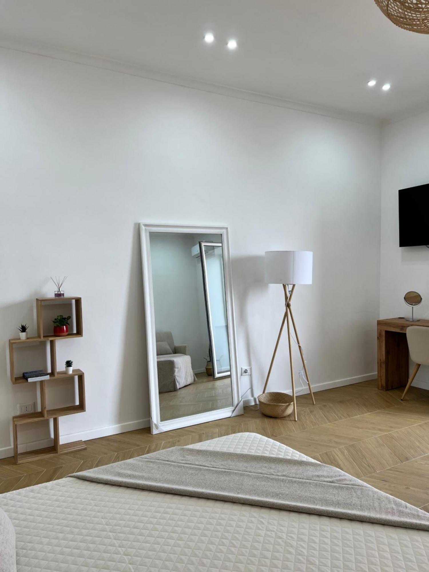 Gennarino Apartments - Panorama Suite With Balcony And Urban Loft Νάπολη Εξωτερικό φωτογραφία