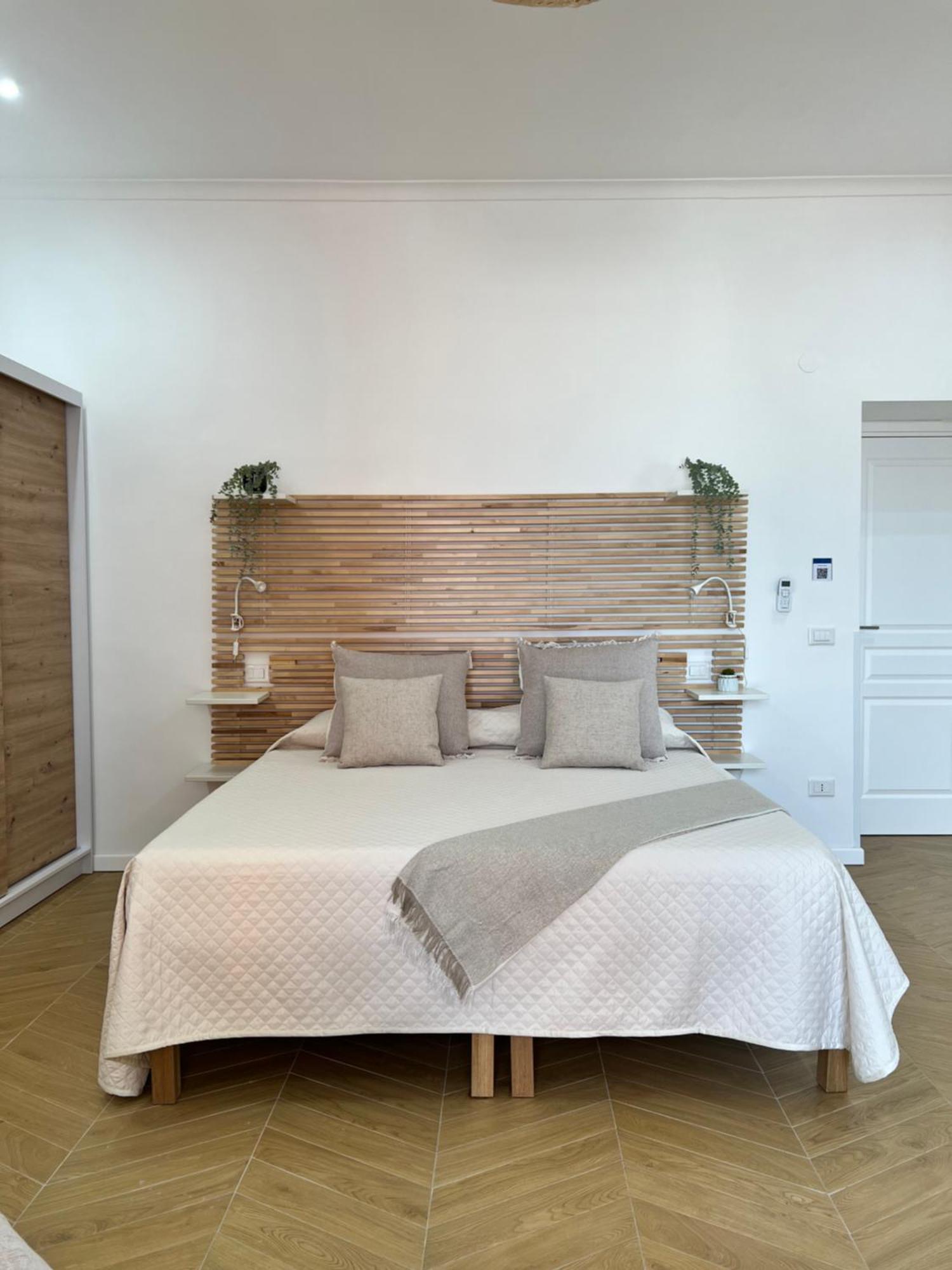 Gennarino Apartments - Panorama Suite With Balcony And Urban Loft Νάπολη Εξωτερικό φωτογραφία