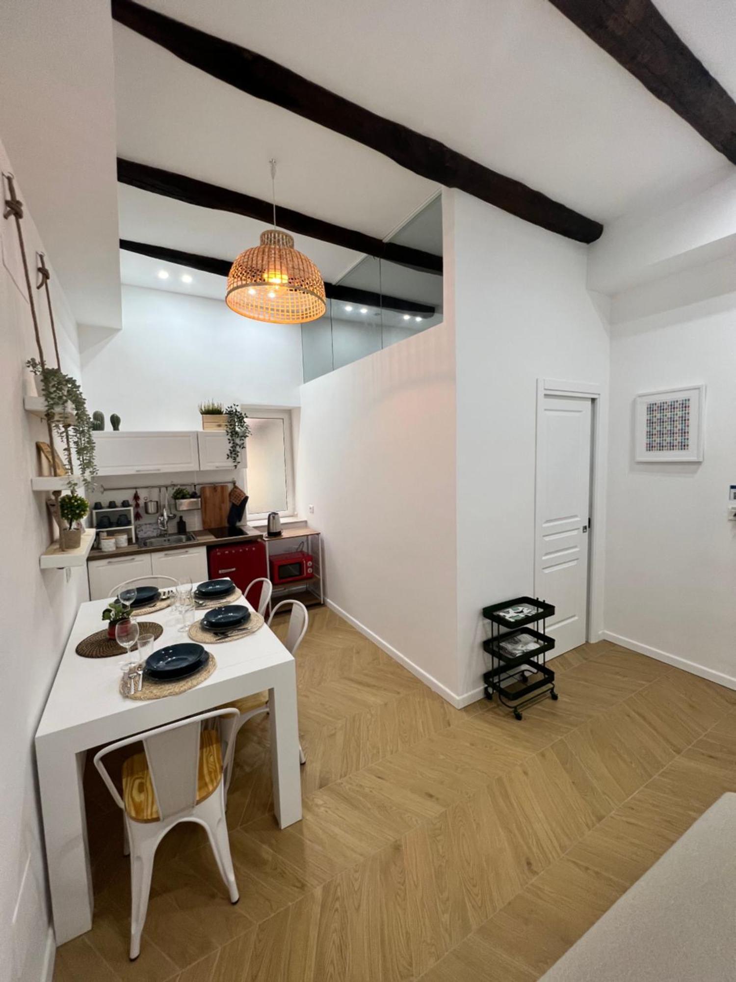 Gennarino Apartments - Panorama Suite With Balcony And Urban Loft Νάπολη Εξωτερικό φωτογραφία