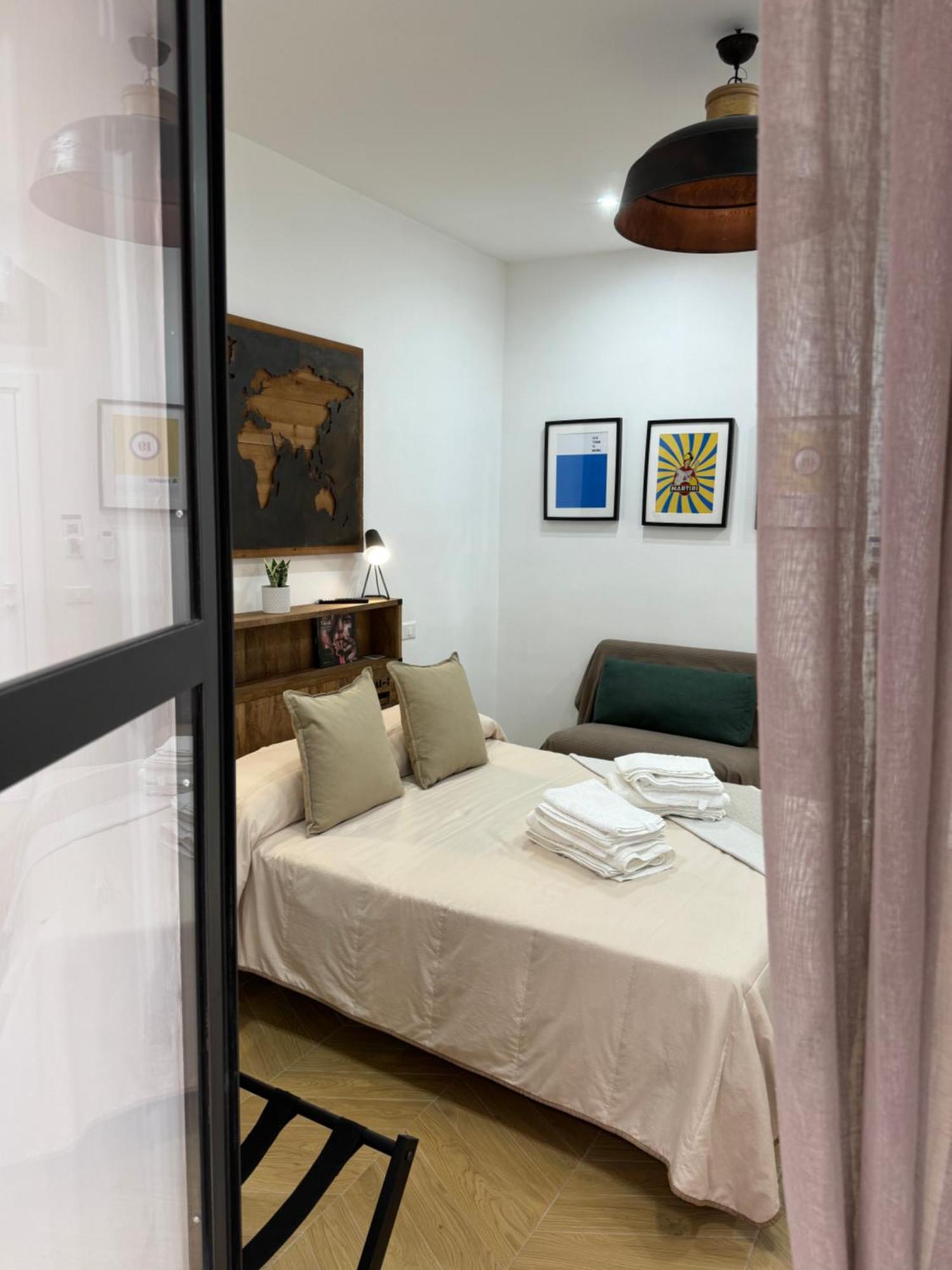 Gennarino Apartments - Panorama Suite With Balcony And Urban Loft Νάπολη Εξωτερικό φωτογραφία