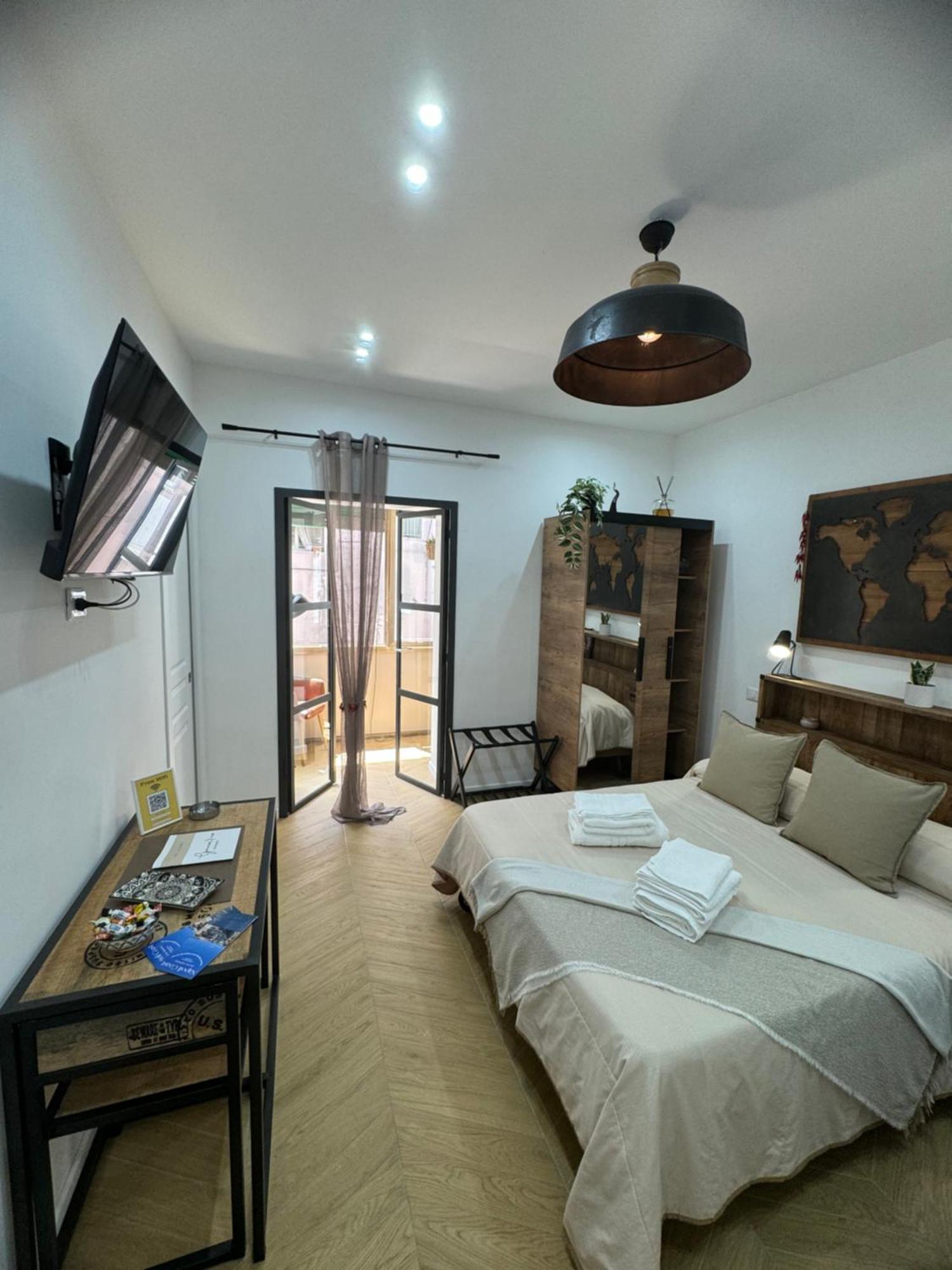 Gennarino Apartments - Panorama Suite With Balcony And Urban Loft Νάπολη Εξωτερικό φωτογραφία